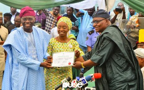 Babajide Sanwo-Olu collects Certificate of Return from INEC (Pulse)