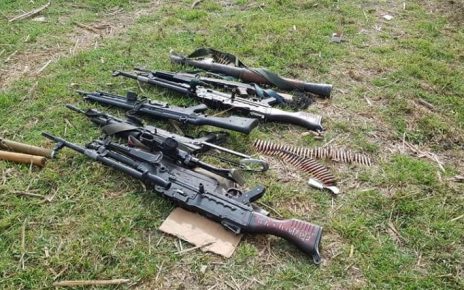 Weapons recovered from Boko Haram terrorists [Facebook HQ Nigerian Army]